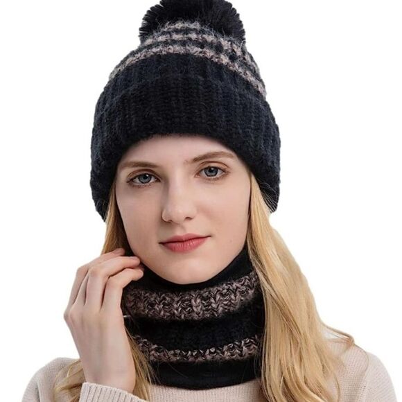 Beanie Accessories - 𝅺Pom Beanie and Scarf Set